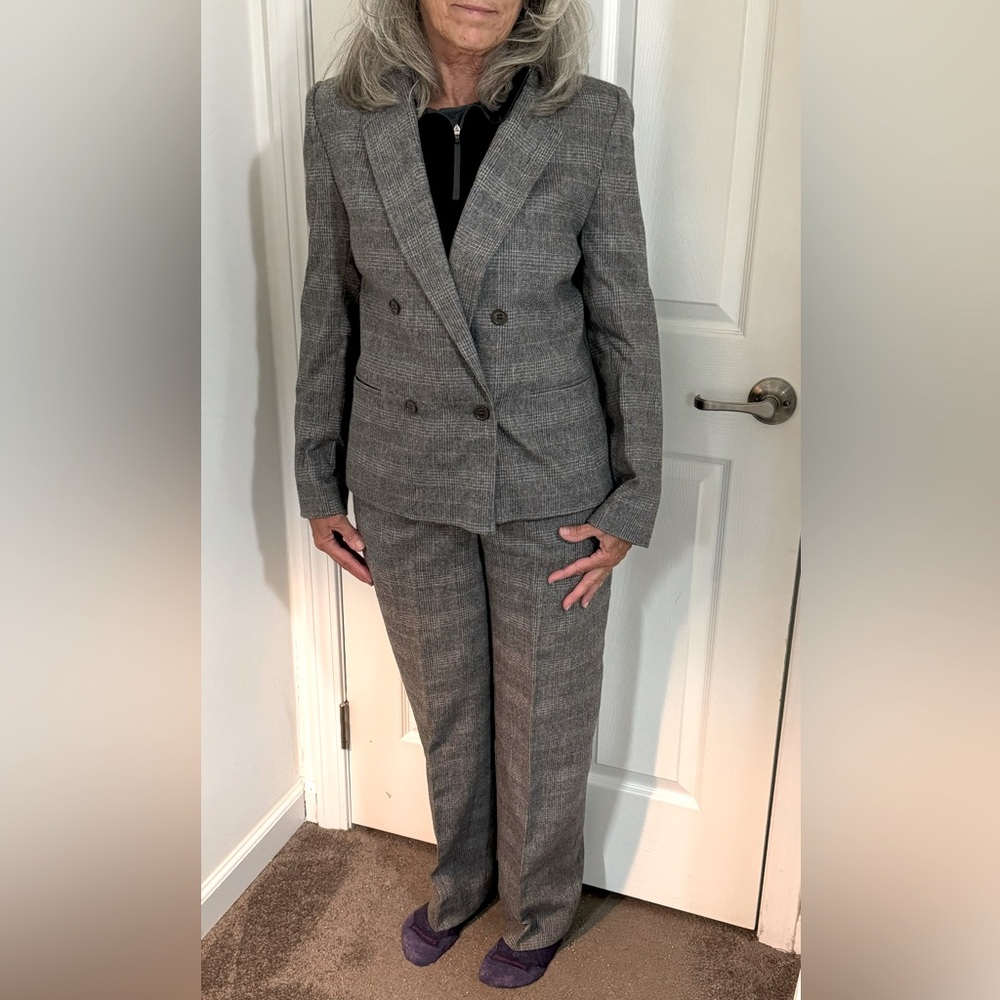 C.B.O. New York Woman’s Wool Suit size 8. NWOT